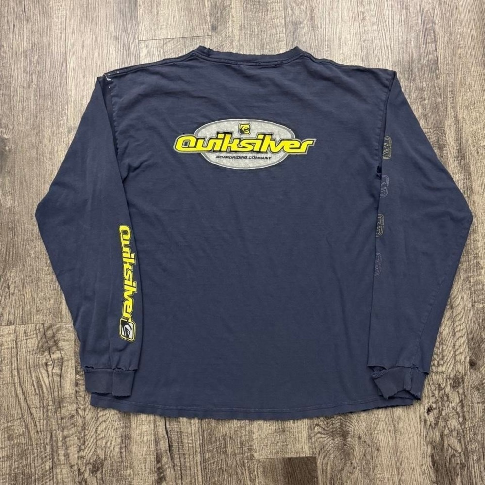 Vintage Quiksilver Surf Skate Thrashed Distressed Long Sleeve T Shirt USA XL